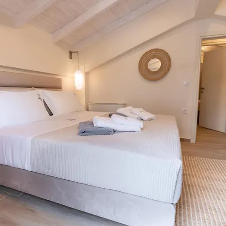 Episkopos Seaside * Nikiána