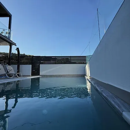 Episkopos Seaside * Nikiána